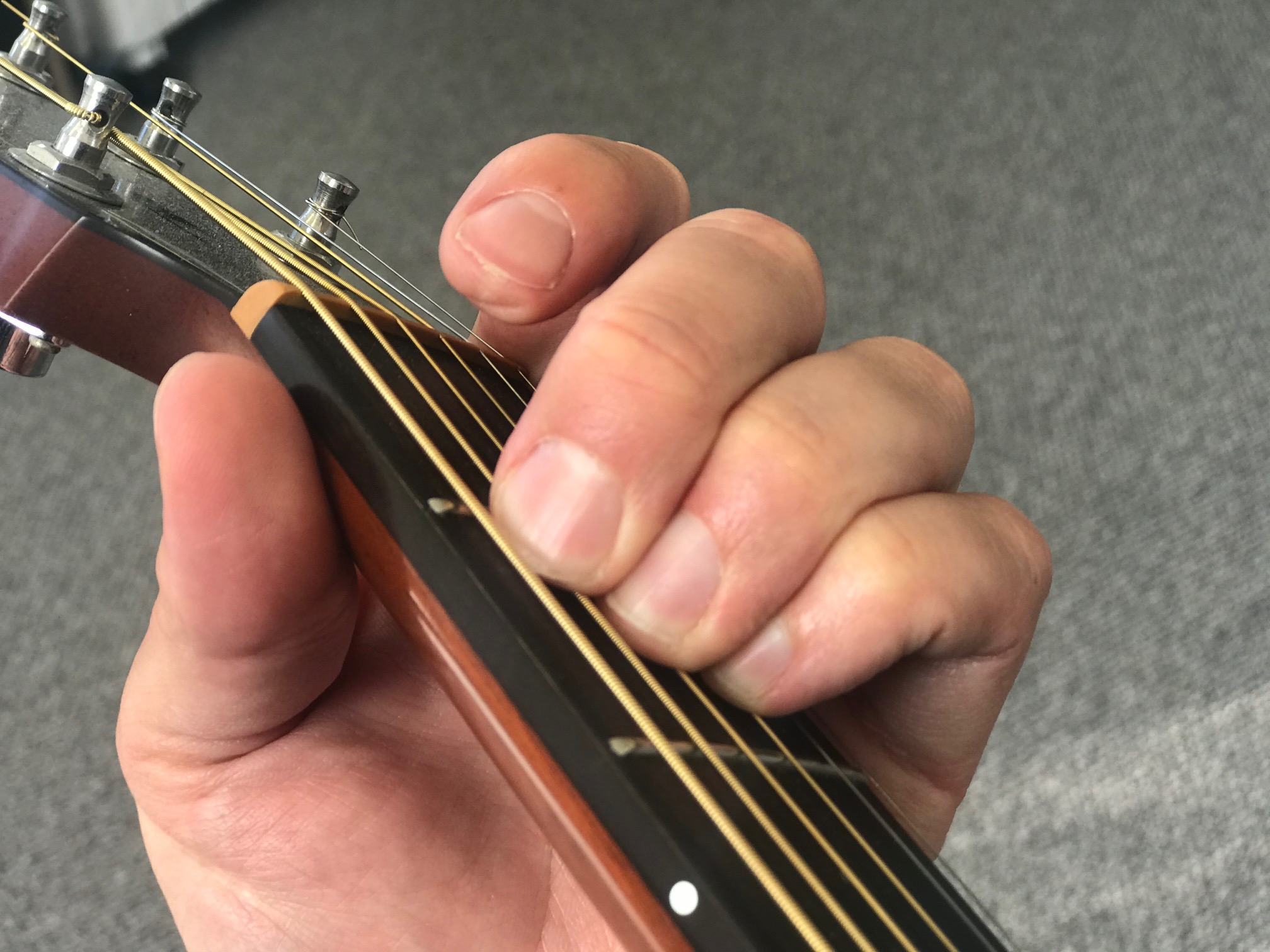 How To Play The Esus4 Chord On Acoustic Guitar - Drue James